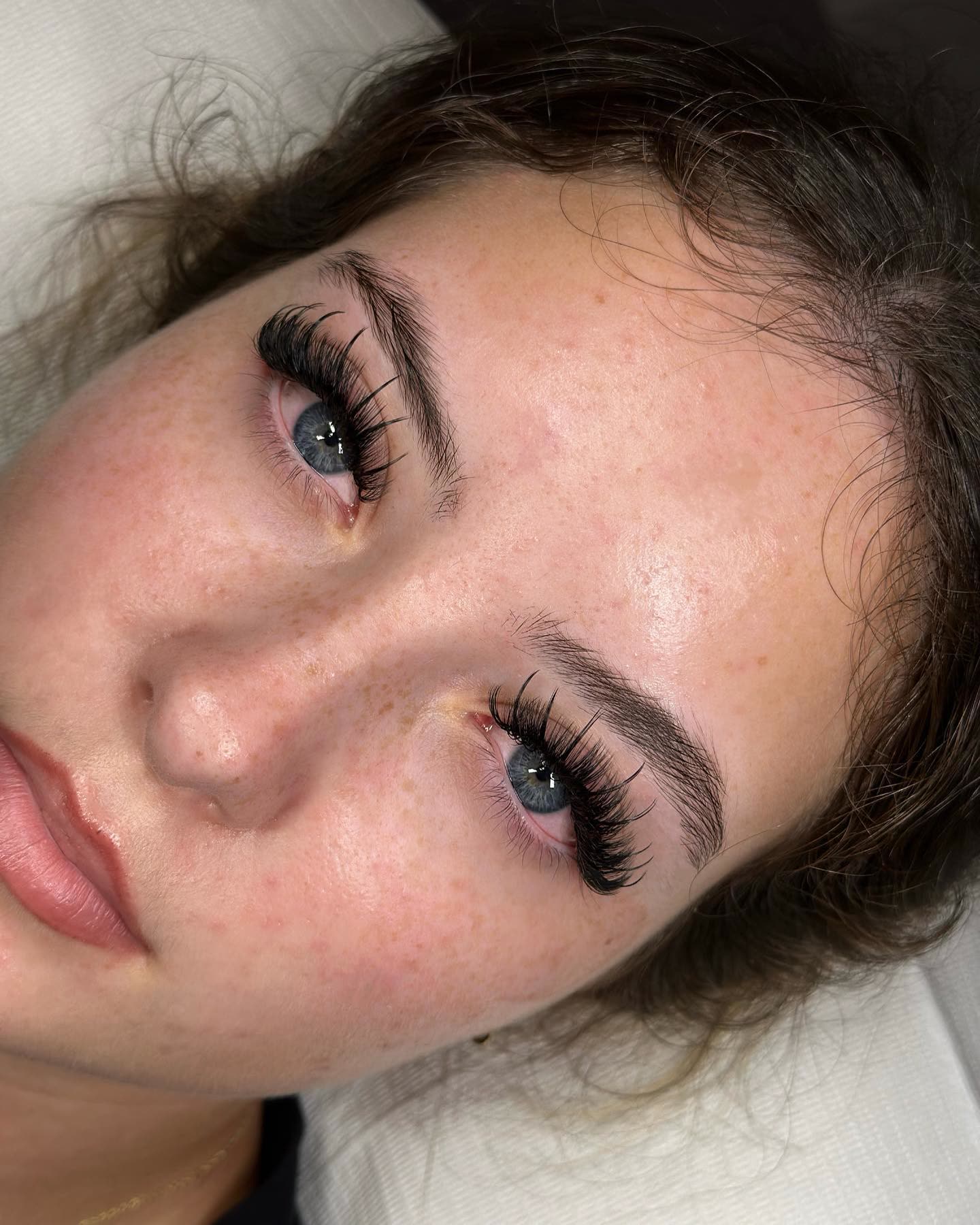 Spiky wispy set on blue eyes